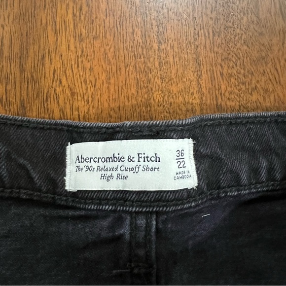 Abercrombie & Fitch The 90s Relaxed Cutoff High Rise Shorts Size 22 - Picture 5 of 9